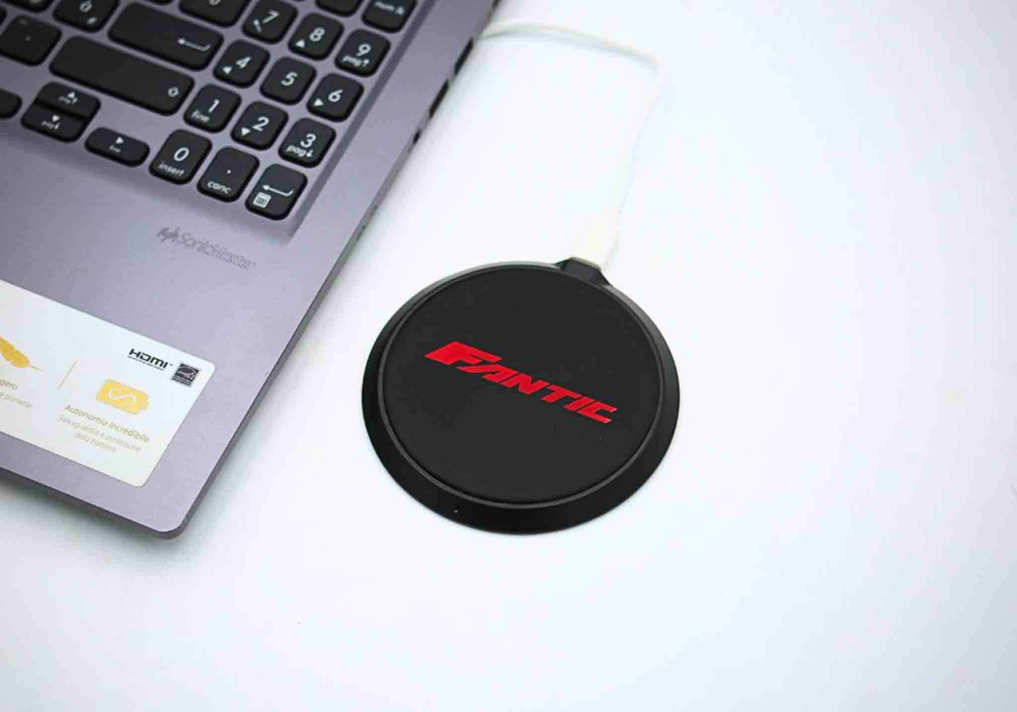 Fantic Motor: Wireless Smartphone Charger