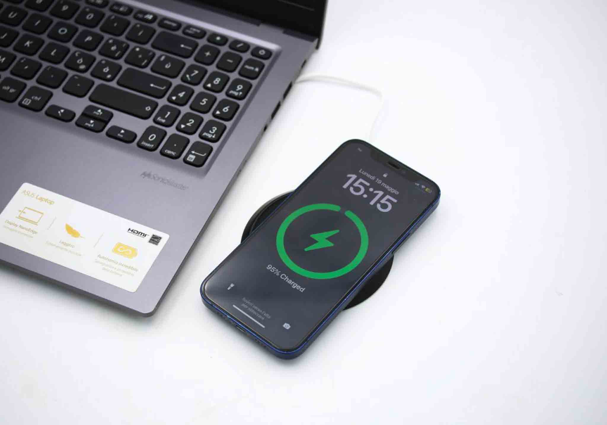 Fantic Motor: Wireless Smartphone Charger