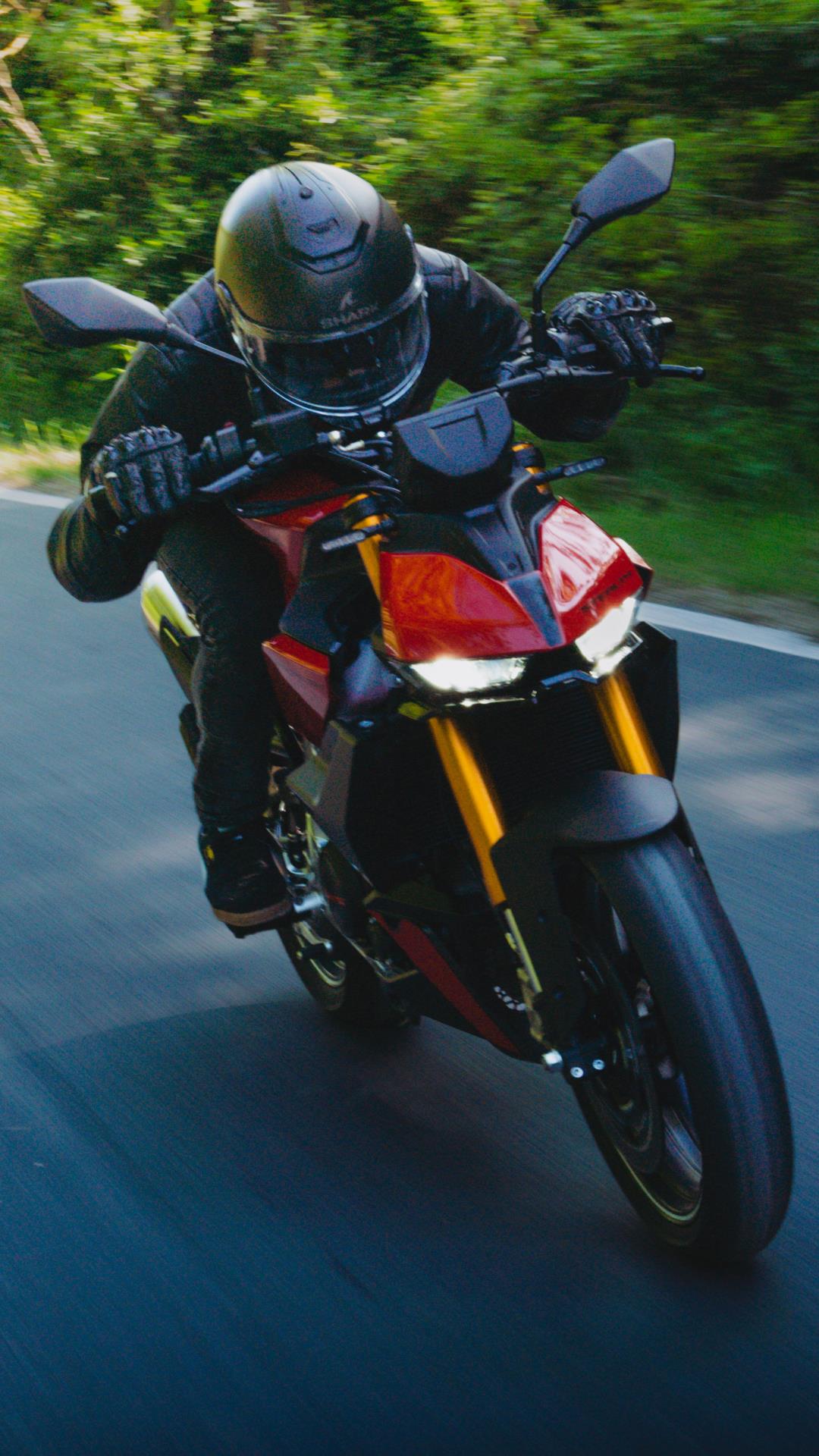 moto STREET Stealth 125 Red/Yellow