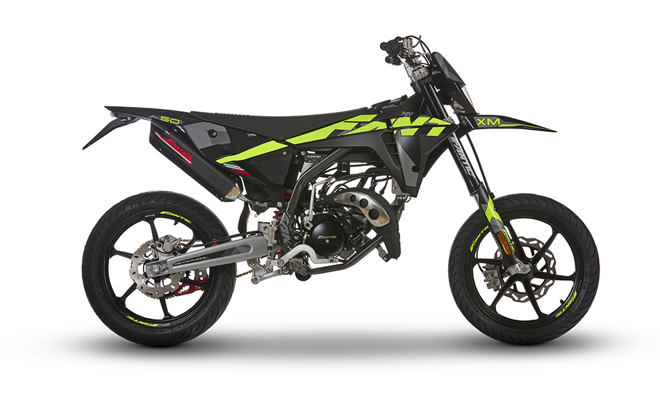 moto MOTARD XM 50 Performance